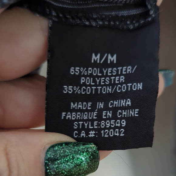 Chic Striped Button-Up Blouse - Picture 7 of 7